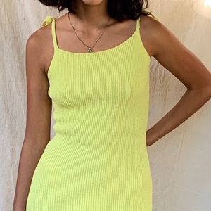 Neon yellow 00’s dress